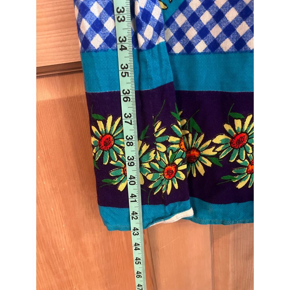 Vintage 1960’s flare flower pants size small with blue checkers - Picture 11 of 12